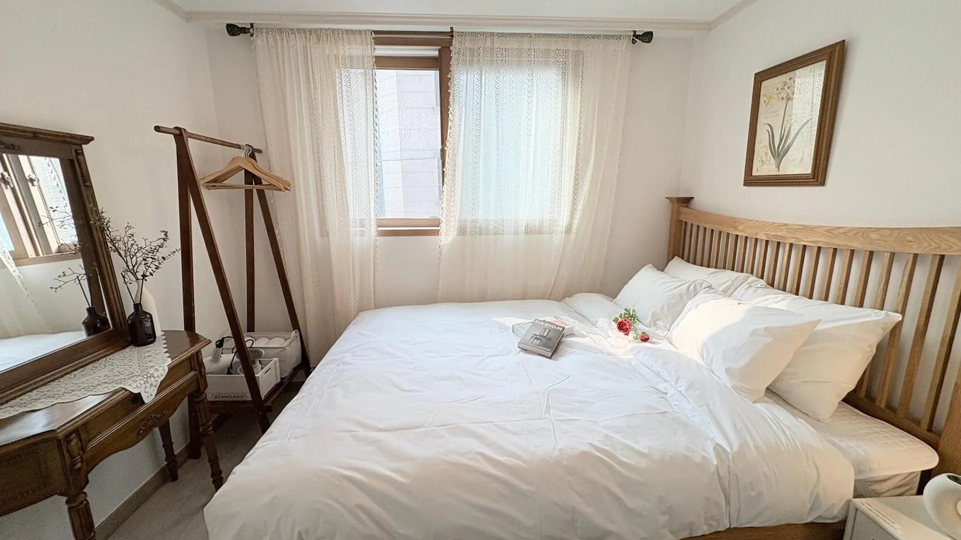 The Urban Oasis Hongdae Apartment Seoul