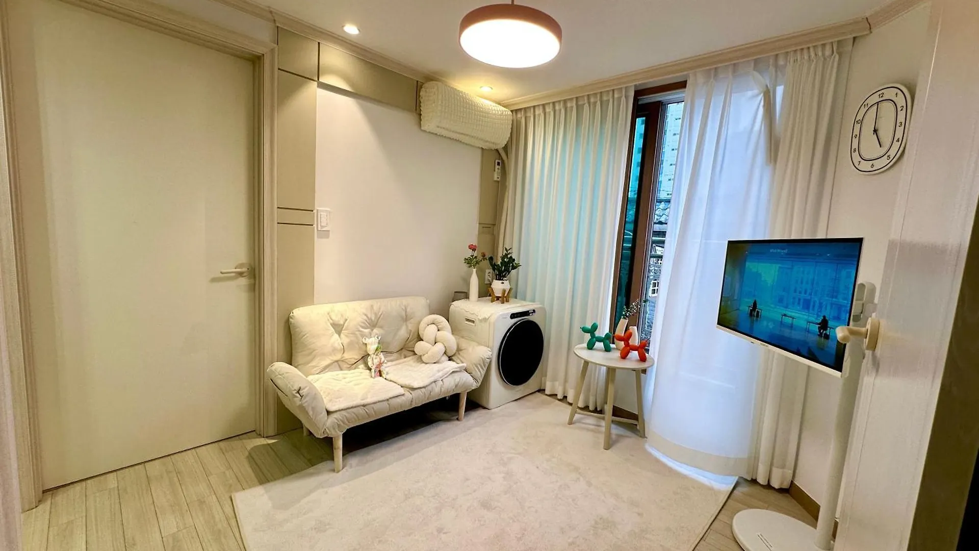 The Urban Oasis Hongdae Apartment Seoul