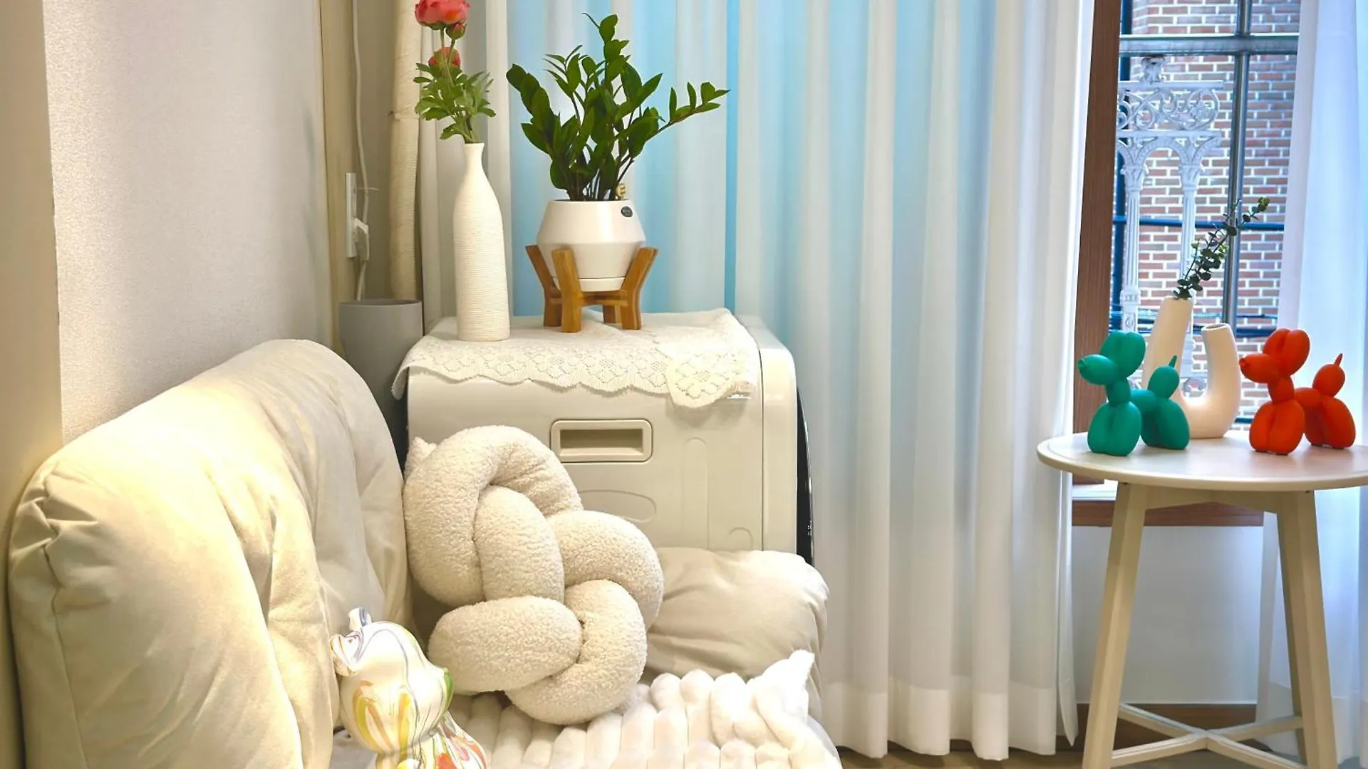 The Urban Oasis Hongdae Apartment Seoul